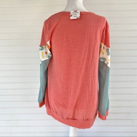 Animal print Pullover sweater Size Large NEW - Picture 4 of 8